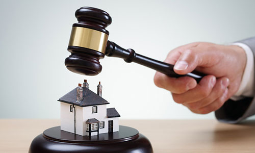 買了法拍房原房主不搬走怎么辦